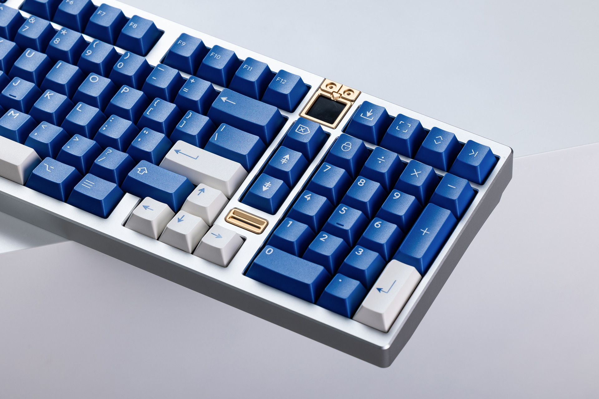 Athena 1800 Product Image 16